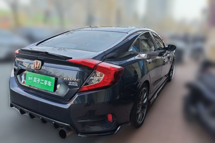 Used Honda Civic 2016 220TURBO CVT Prestige Edition
