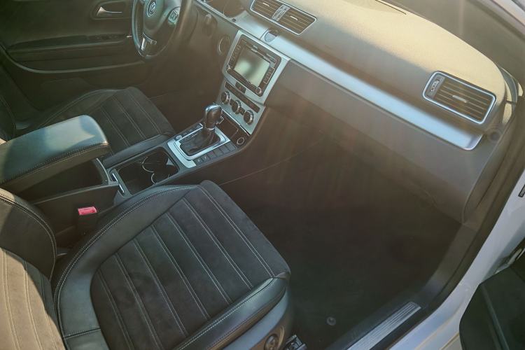 Used Volkswagen FAW-Volkswagen CC 2016 2.0 TSI Luxury Model
