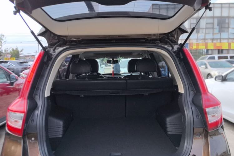 Used Geely Auto Vision X6 2016 1.8L Manual Luxury Model
