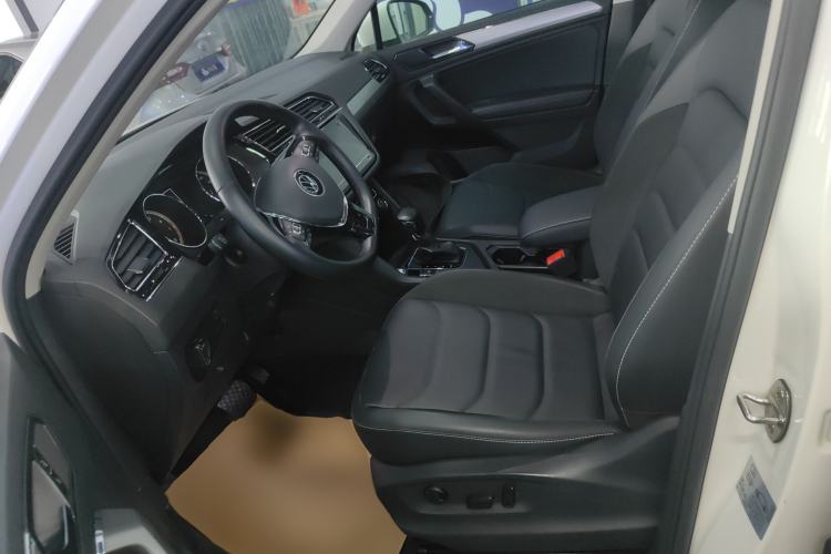 Used Volkswagen Tiguan L 2021 330TSI Automatic Two-Wheel Drive Smart Edition
