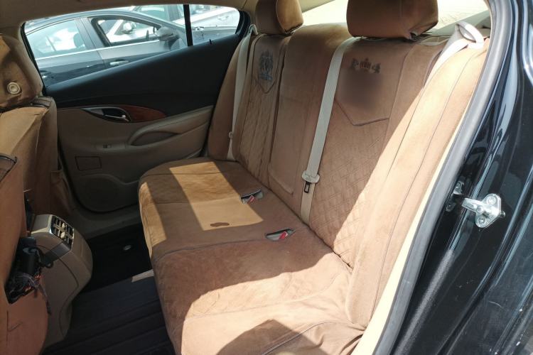 Used Buick LaCrosse 2011 2.4L SIDI Elegant Edition Left Rear Seat