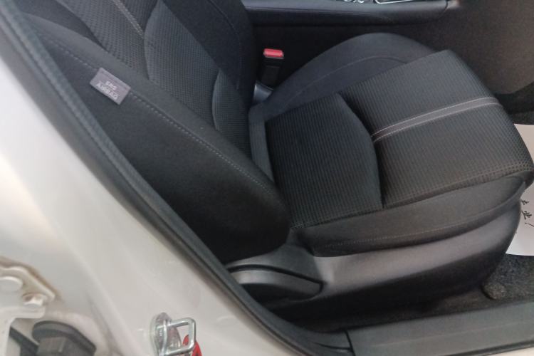 Used Mazda Mazda 3 Axela 2017 Sedan 1.5L Automatic Luxury Model Emission Standard China V
