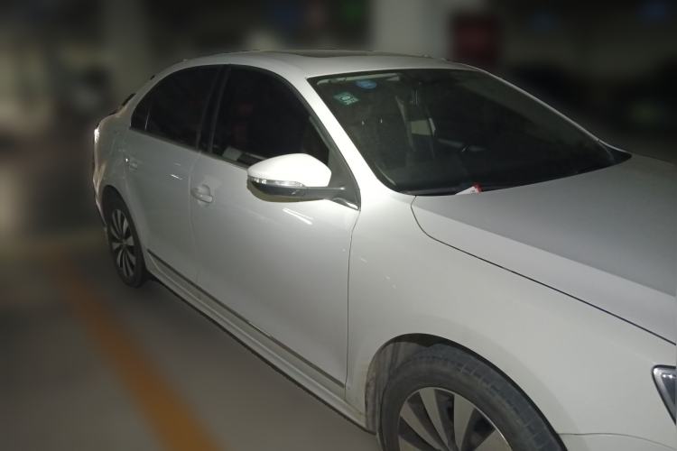 Used Volkswagen Sagitar 2018 280TSI DSG Comfort Model Front Right 45 Deg