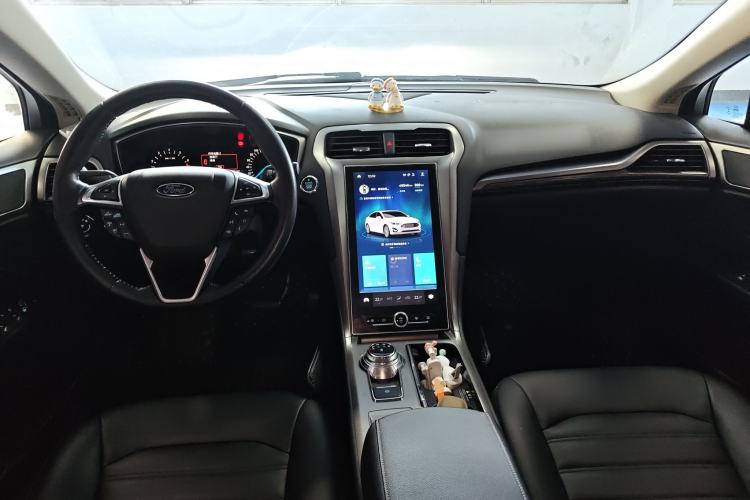 Used Ford Mondeo 2020 EcoBoost 200 Stylish Model Center Console