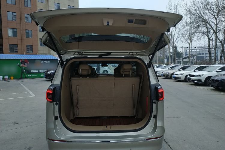 Used Buick GL8 2020 ES Land Cruiser 653T Luxury Model
