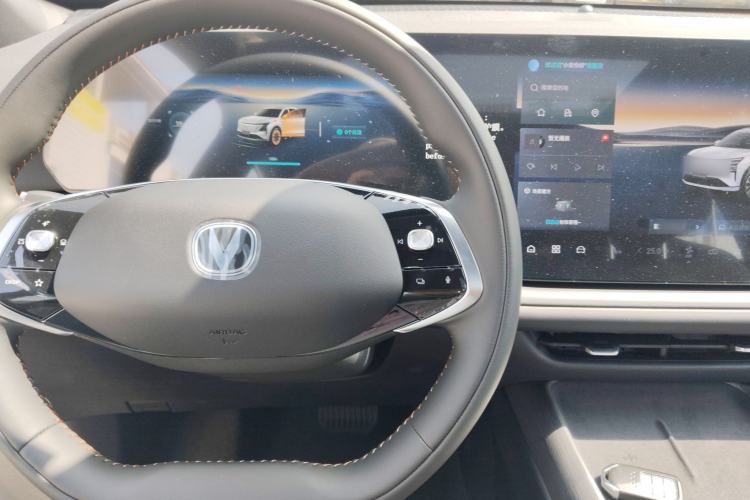 Used CHANGAN CS75 PLUS 2025 Model, 4th Generation 1.5T New Blue Whale Smart Excellence Version