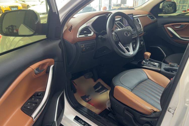 Used Soueast DX7 2017 1.5T Automatic Glory Edition Left Front Seat