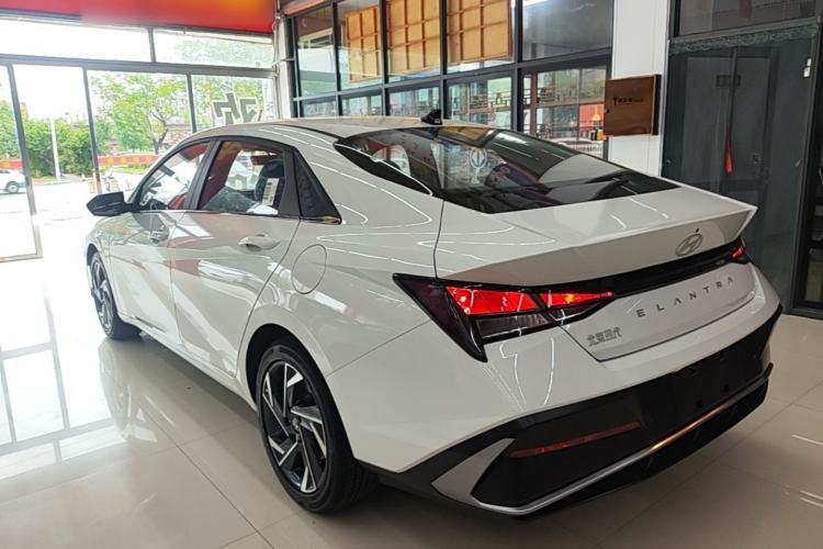 Used Hyundai Elantra 2023 1.5L CVT GLX Elite Edition
