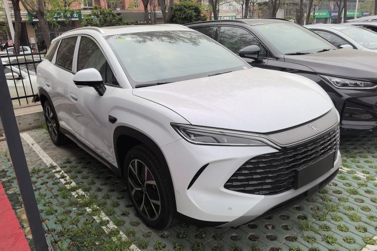 Used BYD Song L DM-i 2026 Model 130KM Superior Version Exterior 3