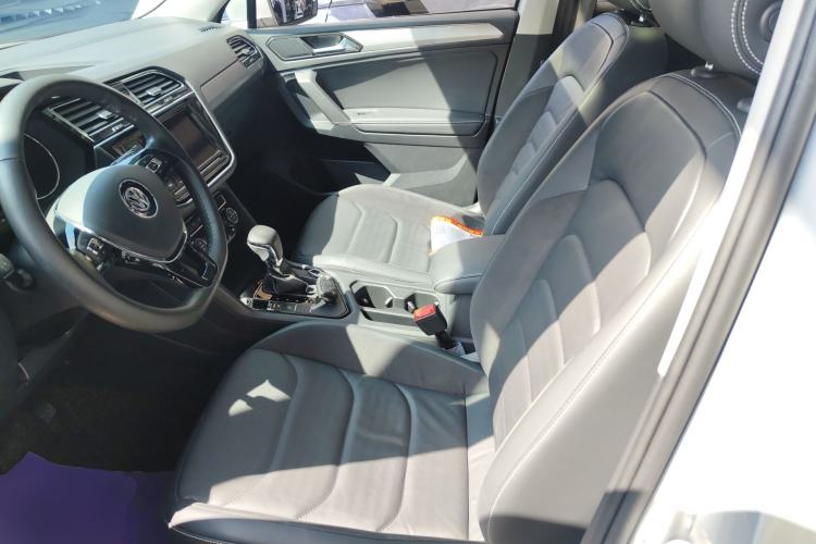 Used Volkswagen Tiguan L 2019 330TSI Automatic Two-Wheel Drive Panoramic Comfort Edition China V Standard
