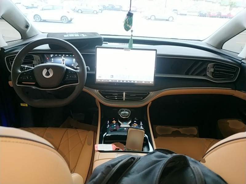 Used Denza D9 2024 EV 600 Four-Wheel-Drive Flagship Model — 9