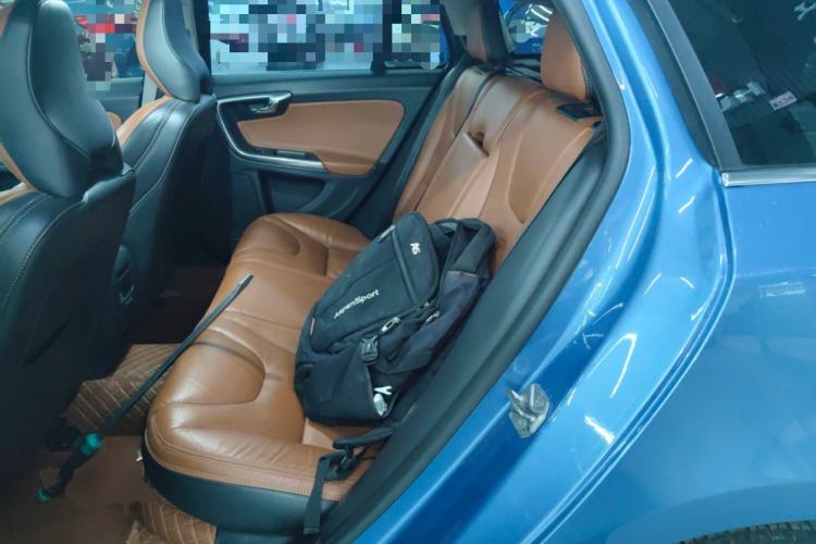 Used Volvo V60 2014 Restyled T5 Zhiya Edition Left Rear Seat