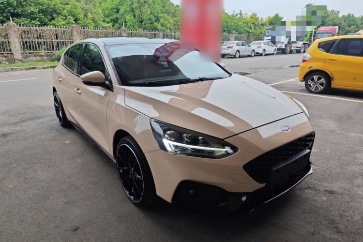 Used Ford Focus 2019 Hatchback EcoBoost 180 Automatic ST Line Front Right 45 Deg