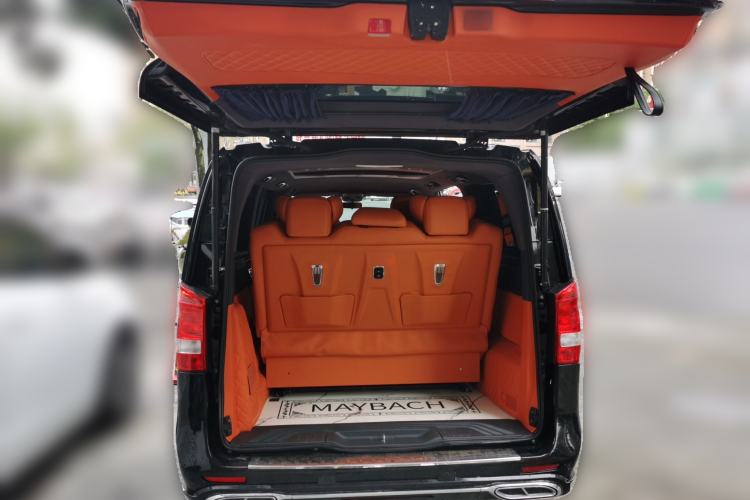 Used Mercedes-Benz Vito 2023 2.0T Elite Version 7 Seats Trunk