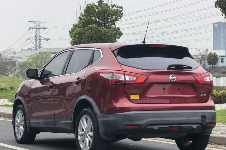 Used Nissan Qashqai 2016 2.0L CVT Elite Edition Exterior 5