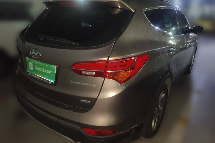 Used Hyundai Santa Fe 2015 2.0T Automatic 4x4 Top-Grade 7-Seater
