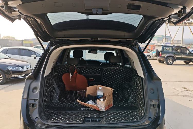 Used JETOUR X90 2020 1.6T DCT Shadow Edition 6-Seater