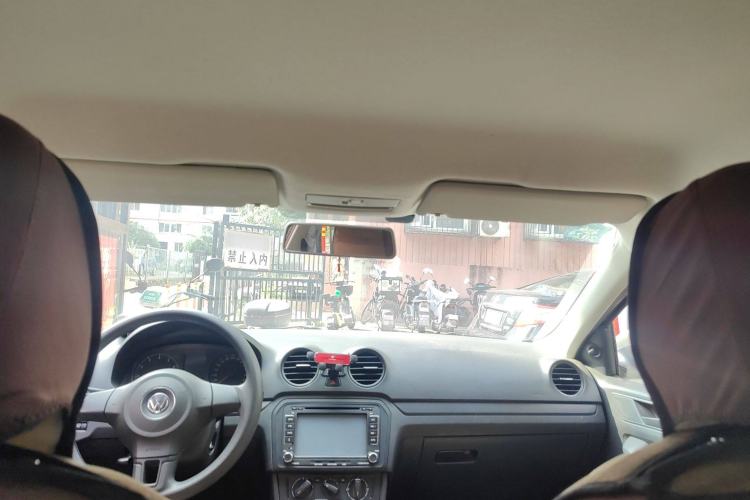 Used Volkswagen Jetta 2013 1.6L Automatic Fashion Model Headliner