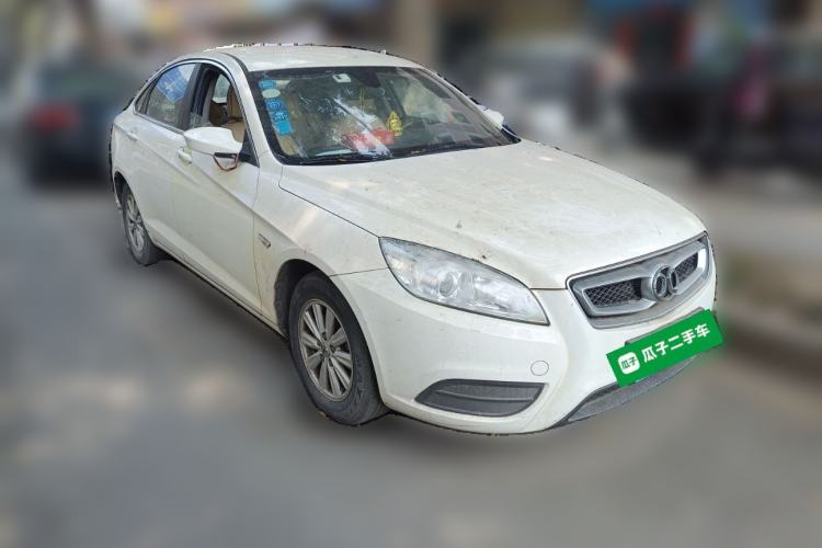Used BAIC Senova D50 2014 1.5L manual standard version
