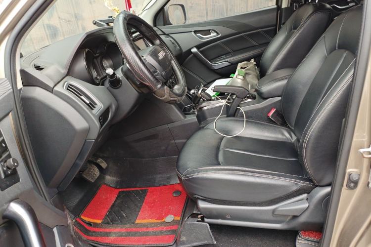 Used JMC Yuhu 7 2020 2.0T Diesel Automatic 2WD Comfort Plus Long Wheelbase China VI Emission Standard JX4D20A6L Left Front Seat