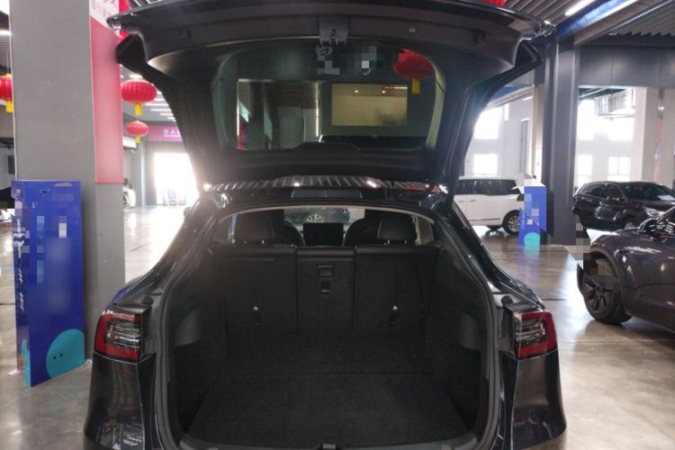 Used Tesla Model Y 2024 Rear-Wheel-Drive Version Trunk