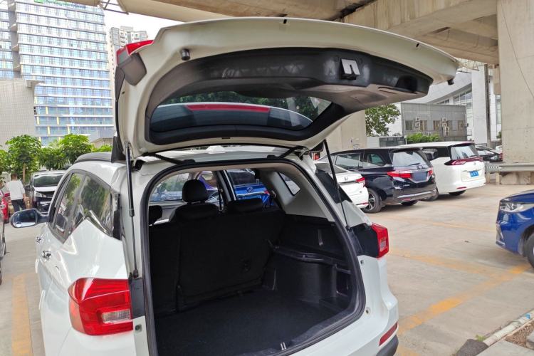 Used Haval M6 2018 Revised Version 1.5T DCT Two-Wheel Drive Elite Edition
