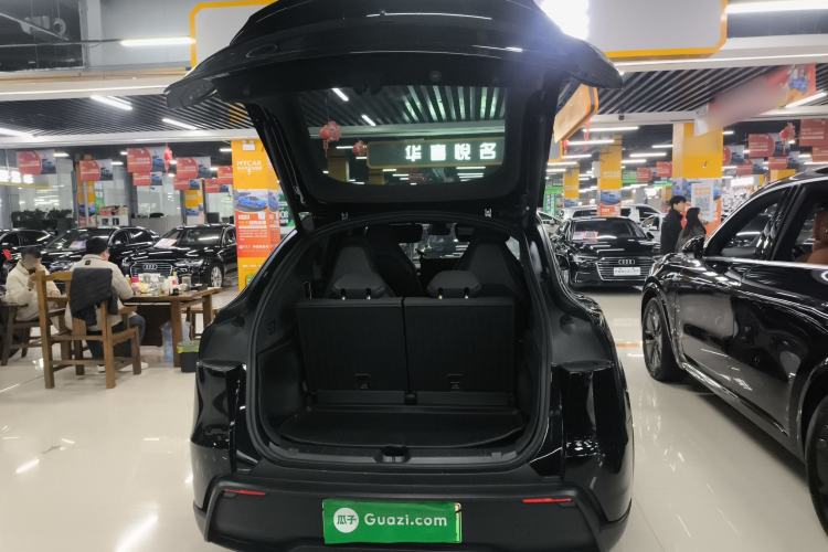 Used Tesla Model Y L 2025 Model Long-Range All-Wheel-Drive Version