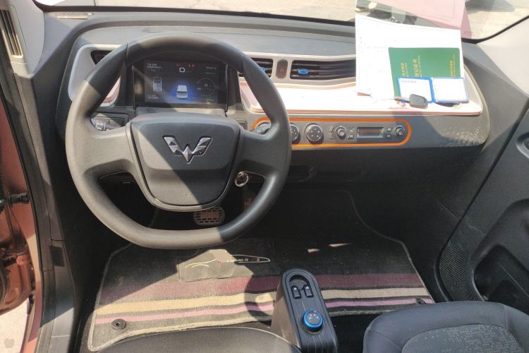 Used Wuling Hongguang MINIEV 2020 Lite Version Lithium Iron Phosphate
