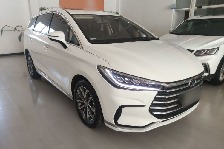 Used BYD Song MAX 2021 Upgraded Model 1.5T Automatic Luxury 6-Seater Front Right 45 Deg