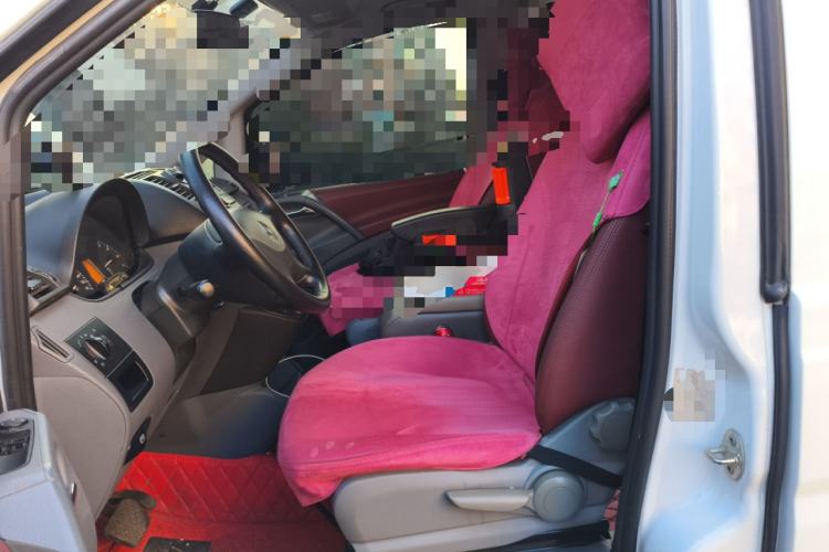 Used Mercedes-Benz Vito 2010 2.5L Elite Edition Left Front Seat