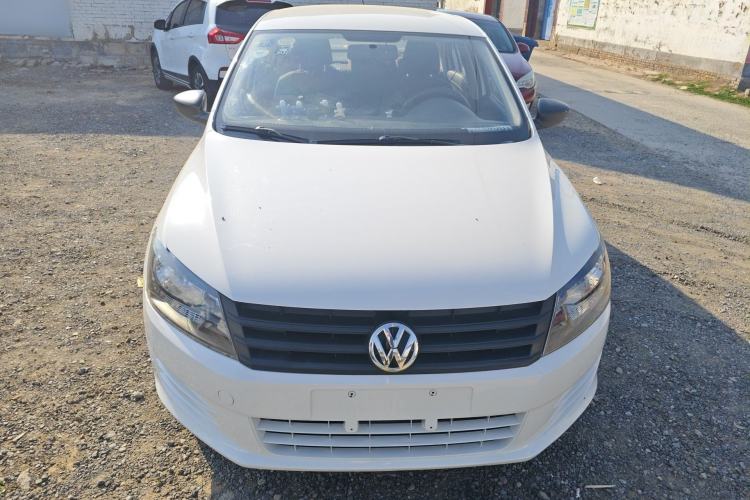 Used Volkswagen Santana 2013 1.6L Manual Fashion Edition Front