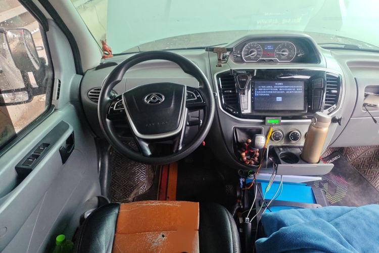 Used SAIC MAXUS Xintu V80 2019 2.5T Classic Version 6-Speed Manual – Aoyuntong Modified Long Wheelbase Mid-Height 7-Seater