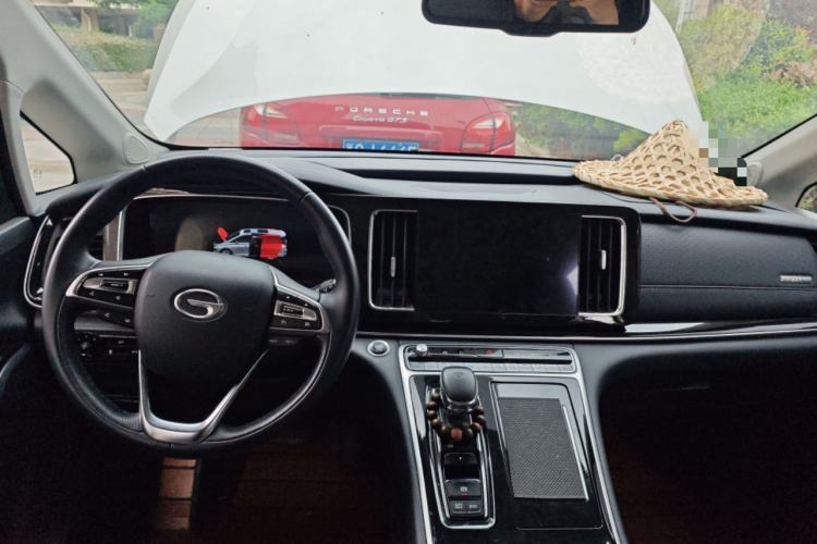 Used GAC Trumpchi M8 2021 Lingxiu Series 390T Deluxe Edition Center Console