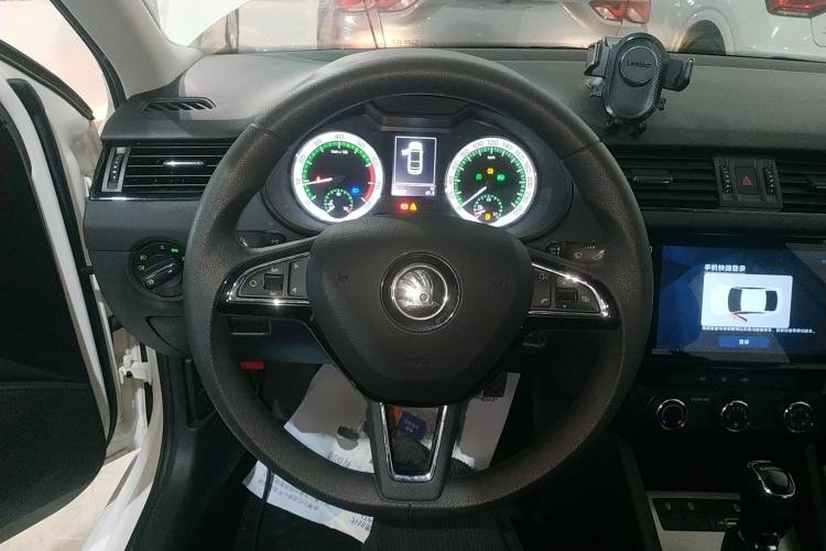 Used Skoda Octavia 2021 1.5L Automatic Comfort Edition
