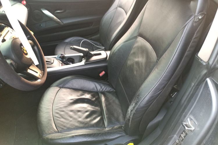 Used BMW Z4 2007 3.0si two-door sports car Left Rear Seat