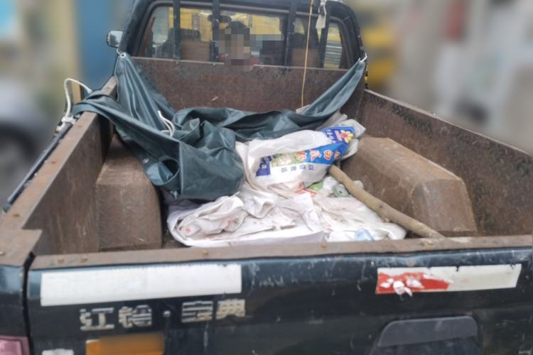 Used JMC Baodian 2018 2.9T New Value-Packed Two-Wheel-Drive Diesel Comfort Version with Extended Cargo Bed – JX4D30B5L
