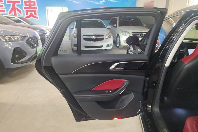 Used Hongqi H6 2023 2.0T Zhiyi Version
