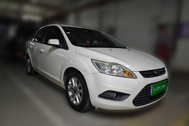 Used Ford Focus 2013 Sedan Classic 1.8L Manual Base Model