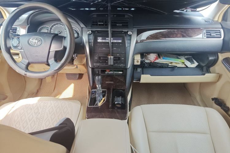 Used Toyota Camry 2016 2.0E 10th Anniversary Elite Edition
