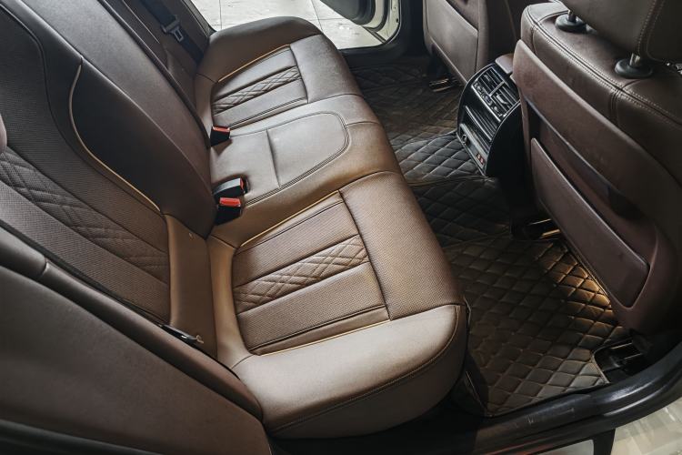 Used BMW 5 Series 2022 Restyled 525Li Luxury Package Interior 2