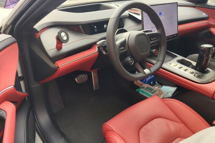 Used Xiaomi Auto SU7 2024 Four-Wheel Drive Ultra-Long Range Advanced Intelligent Driving Max Edition