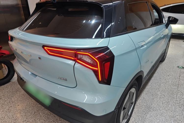 Used Geometry E Firefly 2024 301km Flowing Light
