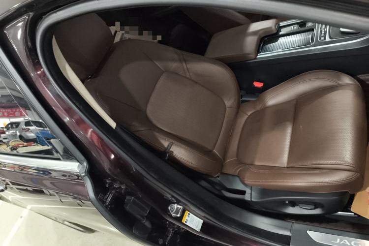 Used Jaguar XFL 2018 XFL 2.0T 250 PS Luxury Edition
