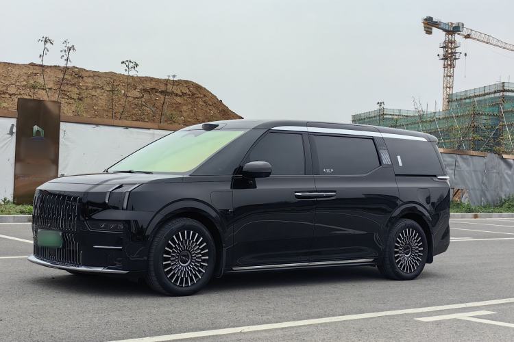 Used Zeekr 009 2024 7-Seater Walk-Through Version Four-Wheel Drive 108 kWh