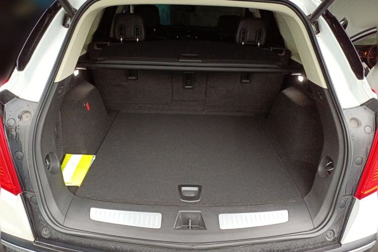 Used Cadillac XT5 2018 28T Four-Wheel Drive Luxury Model Trunk