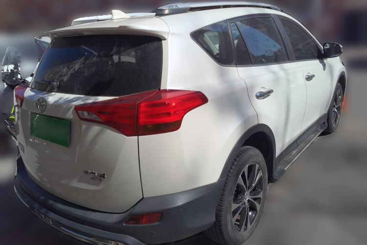 Used Toyota RAV4 2015 2.5L Automatic 4x4 Elite Edition Rear Right 45 Deg