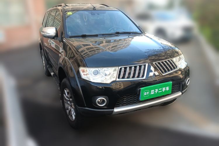 Used Mitsubishi Pajero Sport 2011 3.0L Luxury Navigation Edition