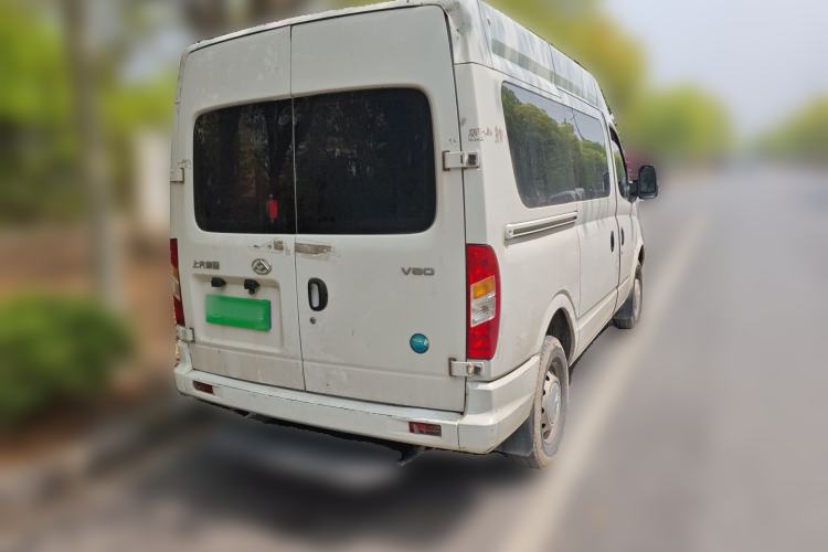 Used SAIC MAXUS Xintu V80 2023 2.0T Manual Classic Aoyuntong Short Wheelbase Mid-Roof 5/6-Seater Rear Right 45 Deg