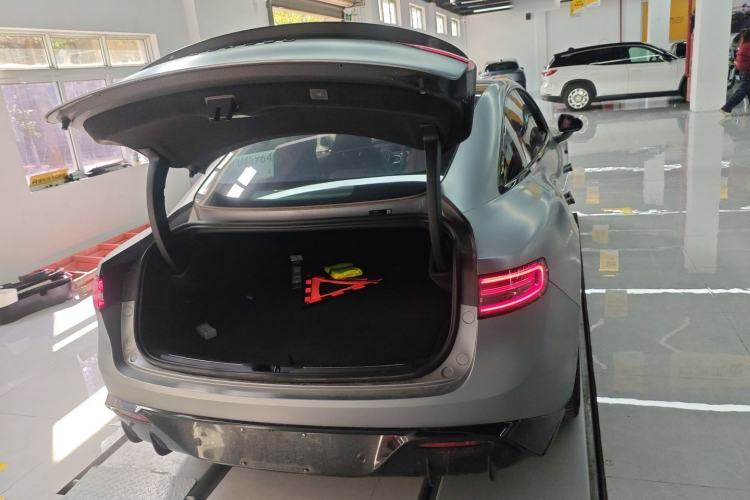 Used Hima Luxeed S7 2025 785 km Ultra