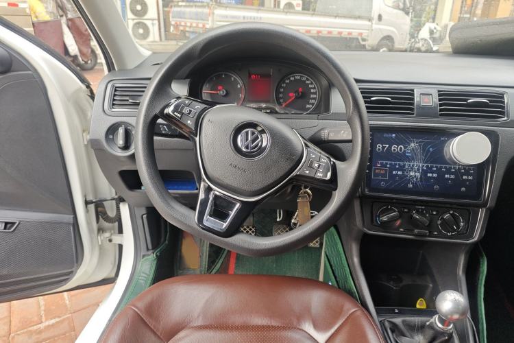 Used Volkswagen Santana 2018 1.5L Manual Fashion Edition Steering Wheel